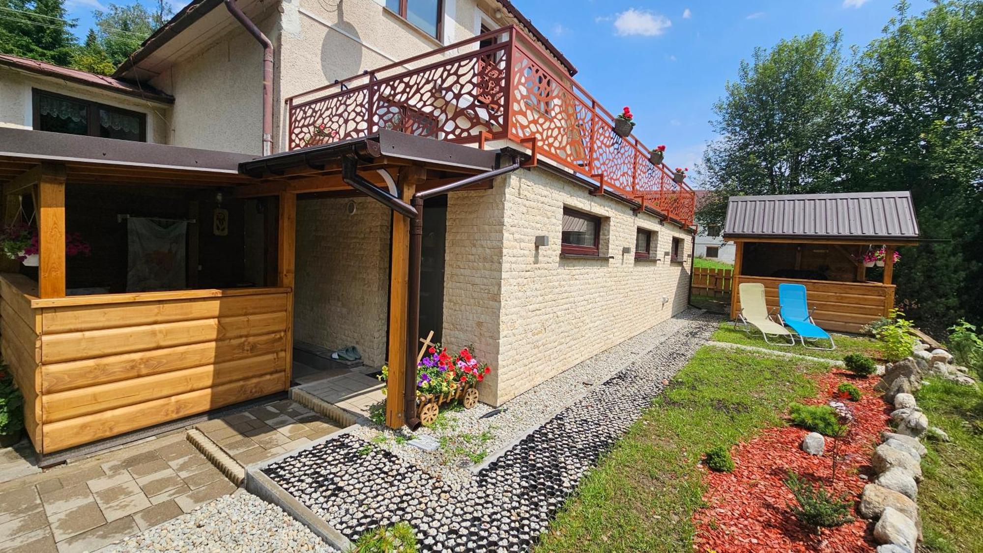 Holiday House Daniela Zdiar Exterior photo